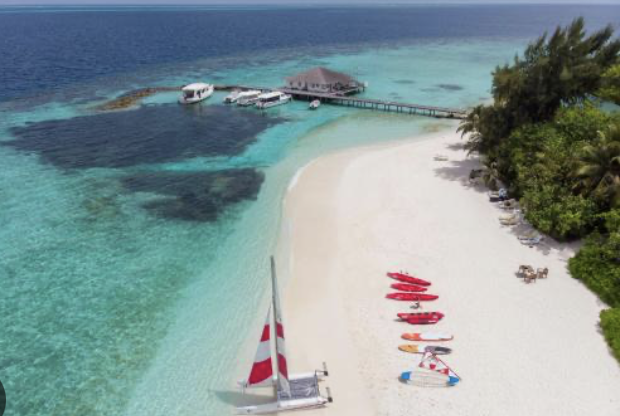 Luxury at ERI Maldives thumbnail 2